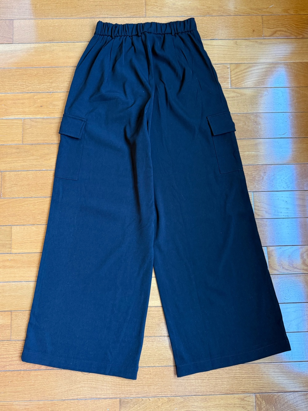Amazon Wide Leg Cargo Pants - Black - Picture 7 of 9